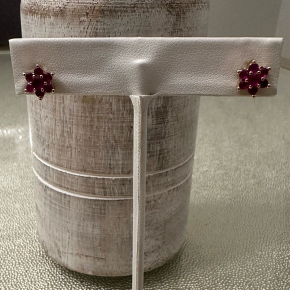 Gold plated Earring set - Picture 4 of 4